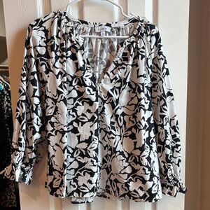 Evereve Black and White Floral Blouse L